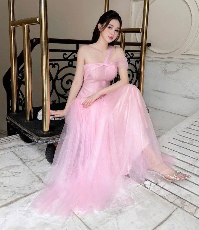 Kate Gown