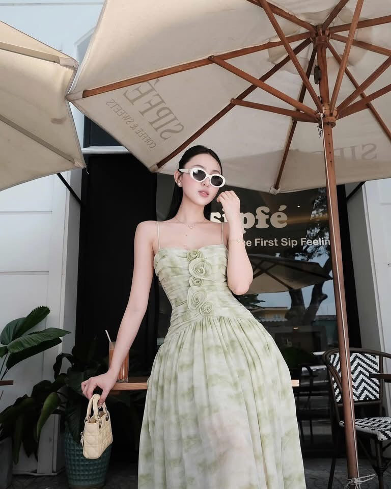 Victoria Dress