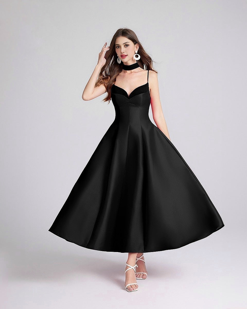 Viviene Choker Dress